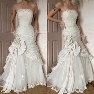 Vintage Ian Stuart Ivory Strapless Fishtail Lace Wedding Dress UK 10-12/ US 6-8